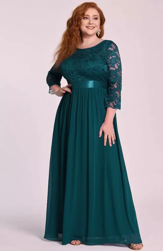 Simple Plus Size Lace Evening Dress with Half Sleeves
