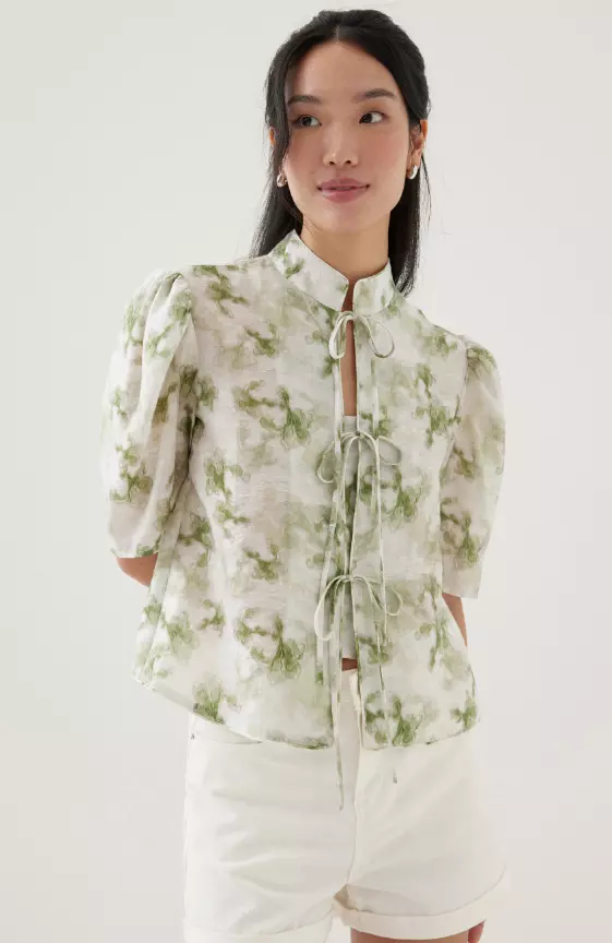 Jian Mandarin Collar Puff Sleeve Blouse In Heirloom Botanicals