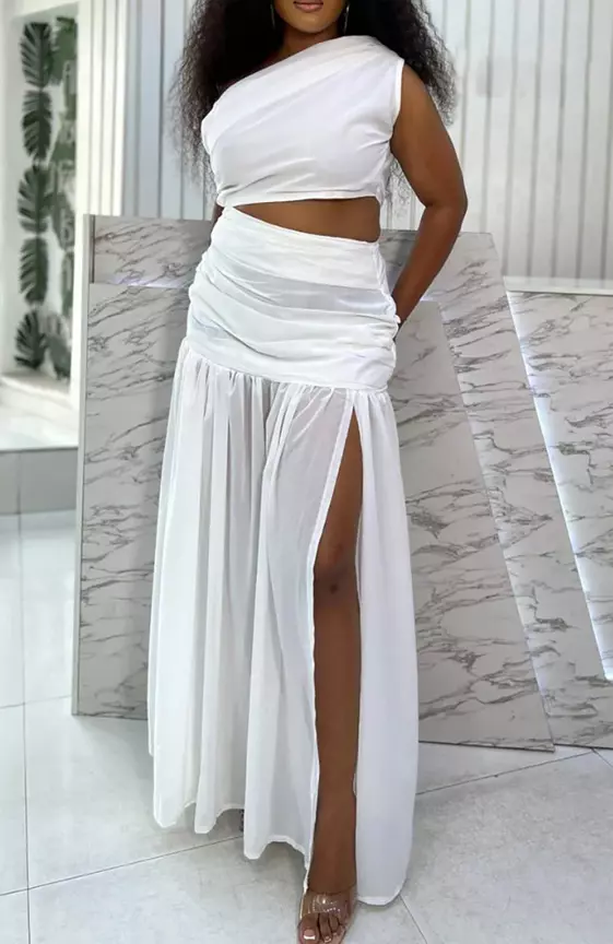 Plus Size Beach White Oblique Collar Hollow Split Chiffon Maxi Dresses
