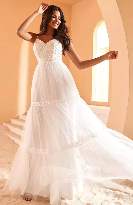 Spaghetti Strap Lace Embroidery A-Line Tulle Romantic Wedding Dress
